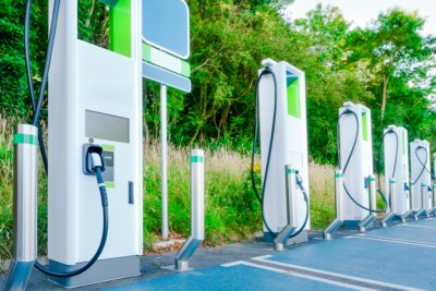 Elektromobilität Ladeinfrastruktur | MEBEDO